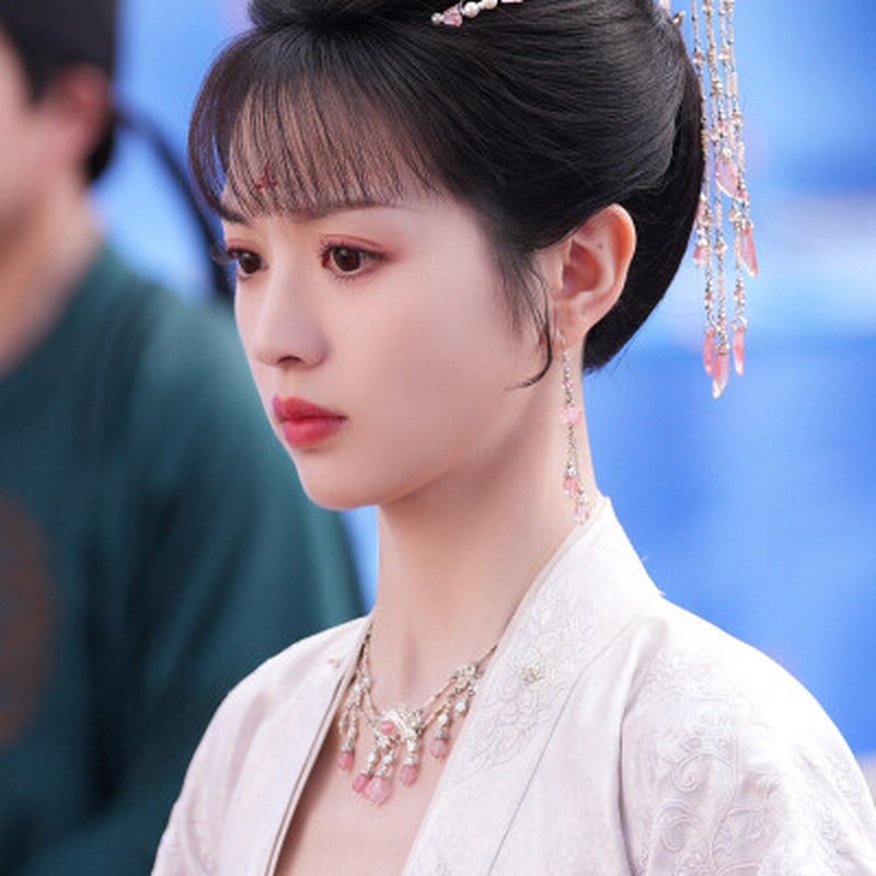 疯了！凭什么说田曦薇是2026年95花顶流？内部逻辑简直离谱